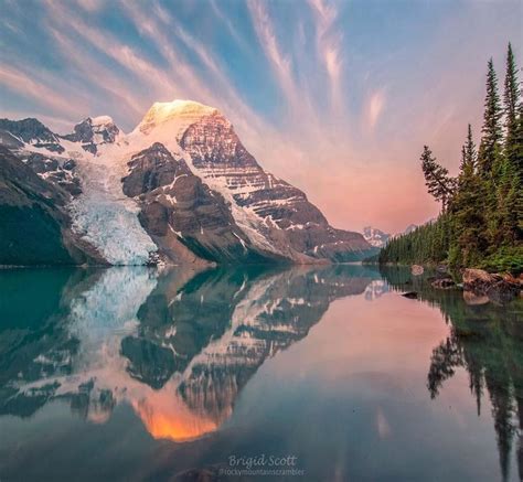 Mount Robson Berg Lake Trail Lake A Whole New World British Columbia