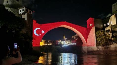 Cumhuriyet In Y L Nda Tarihi Mostar K Pr S T Rk Bayra N N