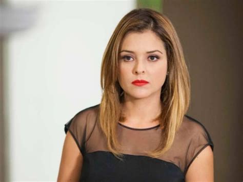 Classify Mexican Actress Grettell Valdez