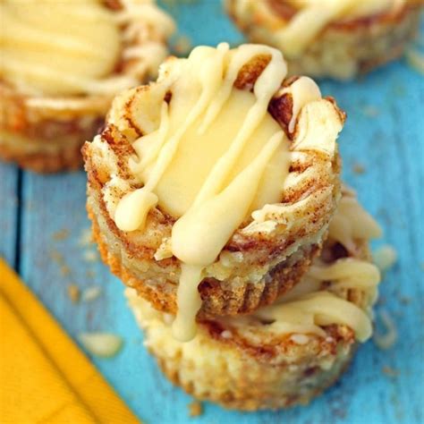 This Miniature Cinnamon Roll Cheesecakes Phitip Recipes