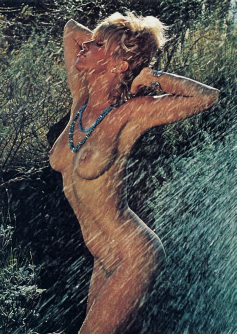 Celebrity Nude Century Suzanne Somers