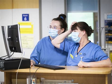 Fears Of Nursing ‘exodus Unless Nhs Workers Get Decent Pay Rise Rcn