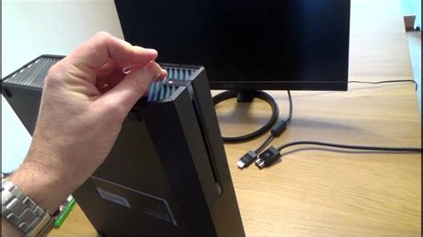 How To Manually Remove A Stuck Disc From The Xbox One Console 2 Youtube