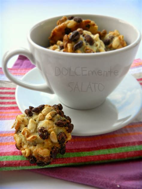 Ci sono alcune persone che lo somministrano anche secco. DOLCEmente SALATO: Biscotti con riso soffiato