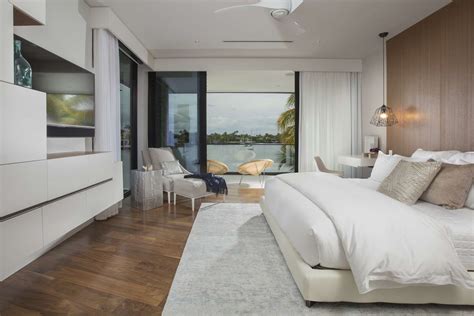 Contemporary Waterfront Elegance - Residential Interior Design From