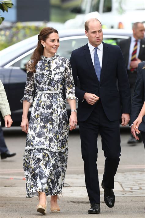 Kate Middletons Style In 7 Summery Outfits Vogue France