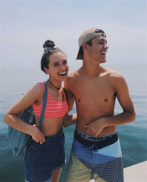 Pin By M O L L Y ☻ ☻ On Hannah Meloche Cute Couples Goals Romantic Couple Poses Cute Couples