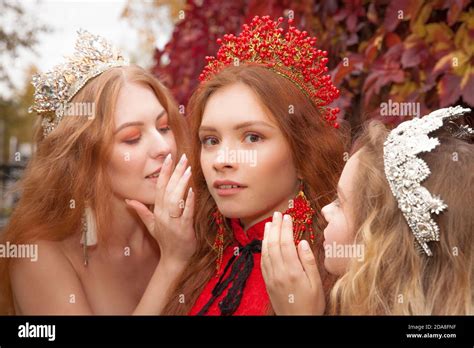 Las Chicas Rusas Son Hermosas Tradiciones Nacionales Rusas Hermanas