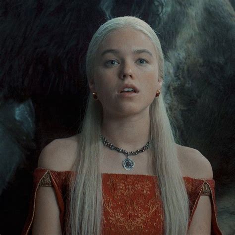 Milly Alcock As Young Rhaenyra Targaryen House Of Dragon 2022 공주 드레스 드레스