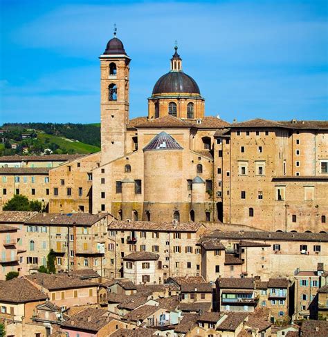 A Local's Guide to Urbino, Italy | The Italian On Tour