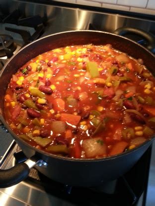 One in every six american adults have high cholesterol. Simple And Delicious Low Fat Vegetarian Chili Recipe - Genius Kitchen