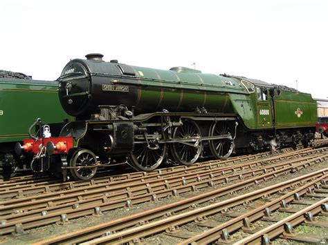 V2 No 60800 Green Arrow Steam Engine Trains Steam Trains Steam