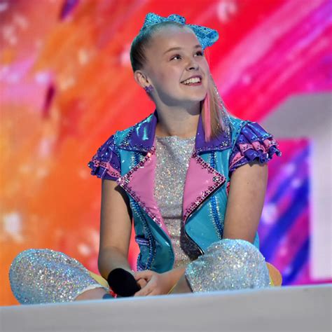 Jojo Siwa Revealed Shes Technically Pansexual — Heres What That Means