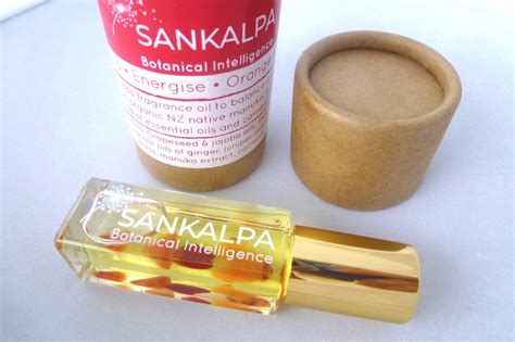 Kapha Ayurvedic Perfume Oil Fabula Botanical Skincare
