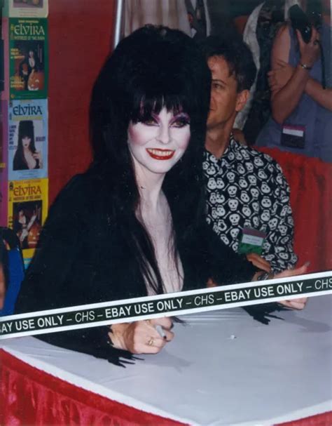 Elvira Sexy Color Candid X Photo Cassandra Peterson Mistress Of