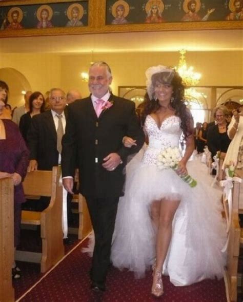 Shockingly Naked Wedding Looks You Won T Believe Actually Exist