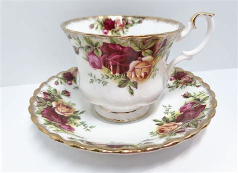 Royal Albert Teacup And Saucer Old Country Roses Teacup Etsy Royal Albert Tea Cup Tea Cups