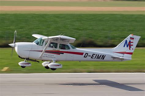 High Wing Vs Low Wing Aircraft Simple Flying