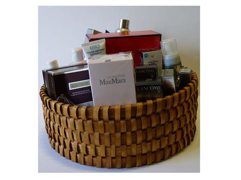 Check spelling or type a new query. Charitybuzz: Make-up Gift Basket (Kinara, Jo Malone, Kiehl ...