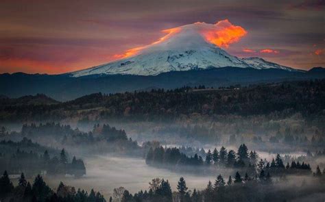 Snowy Peak Sunset Mist Oregon Nature Forest Volcano