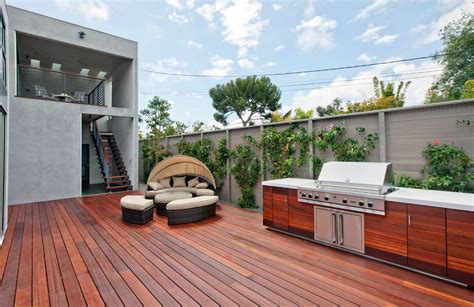 Here are modern terrace designs you can use for your roof deck renovation. Roof Terrace Design Ideas