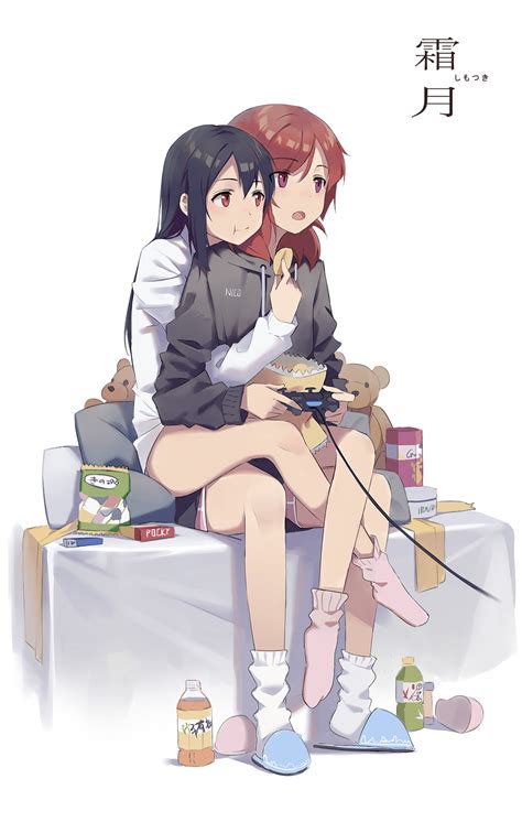 Pose Sentado Abrazo Por La Espalda Anime Girlxgirl Lgbt Anime Dark Anime Yuri Manga Anime