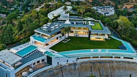 Top 10 Most Expensive Houses In The World In 2021 Mansions Bel Air Mansion