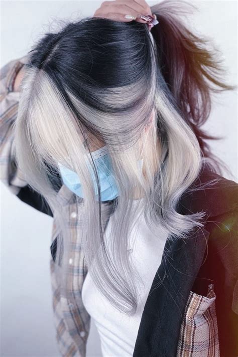 Skunk Hair Color Idea Идеи причесок Идеи стрижки Цвета краски для волос