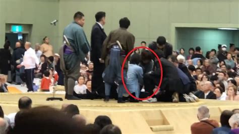 Women Enter Sumo Ring To Save Mans Life Get Kicked Out For Being