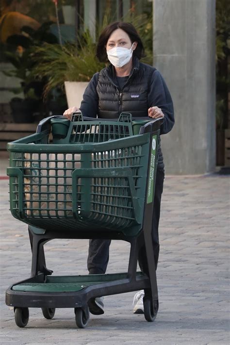 A usda certified organic grocer in the united states. Shannen Doherty Clicked While Shopping at Whole Foods in ...