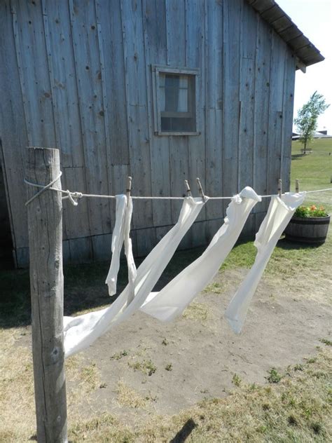 Great Idea On Outside Clothesline Country Blue Country Farmhouse