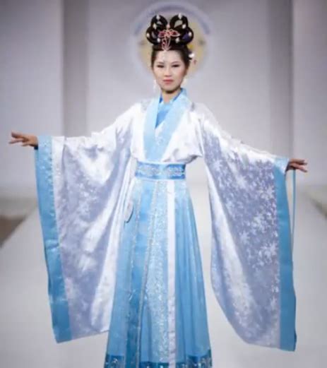 Traditional Clothing Of Chinese Dynasties From Xia And Shang Dynasties