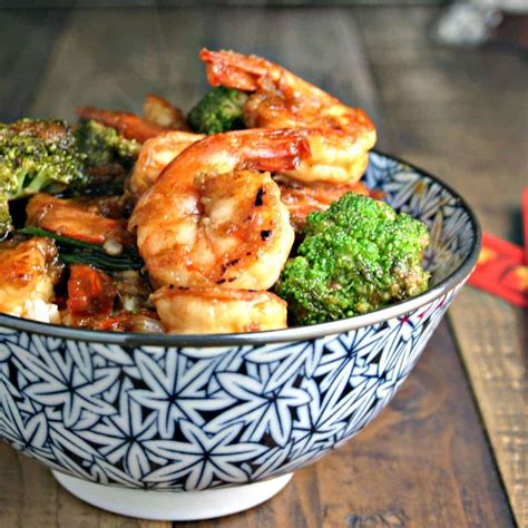 In a wok or large skillet, heat canola oil over high heat until almost smoking. Shrimp Broccoli Stir-Fry - Life, Love, and Good Food