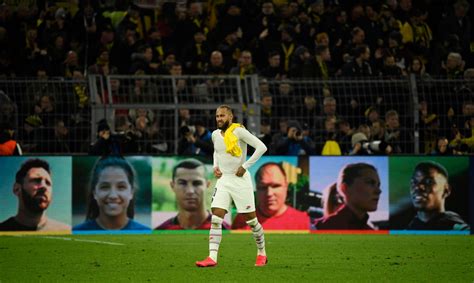 Layvin kurzawa, presnel kimpembe, marquinhos. Tuchel Blames Atmosphere and Lack of Rest for Dortmund ...