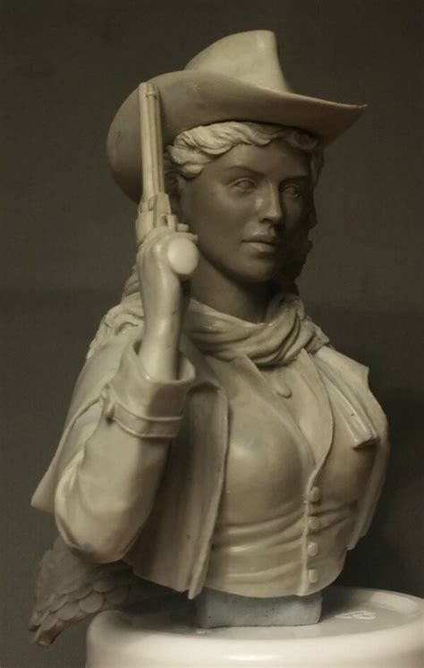 Unpainted Kit 110 Western Women Soldier Bust Figure Historical Resin