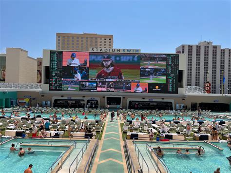 Massive Poolside Video Board Makes A Splash At Las Vegas Circa