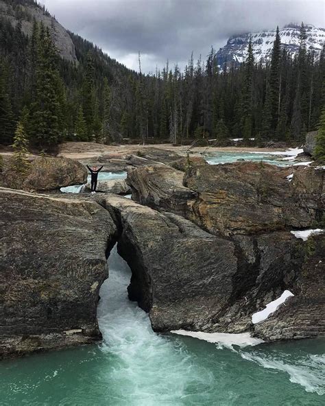 Bc Waterfalls Travel Getaway British Columbia Waterfalls Getaways