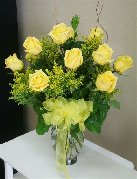 Dozen Yellow Roses By Willow Branch Florist Of Riverside Funeral