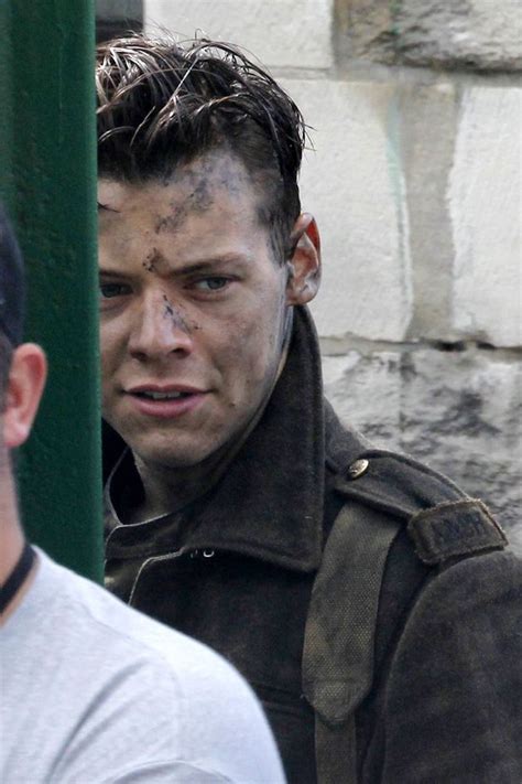 Dunkirk harry styles fans, everywhere. Harry Styles laughs with female crew member during Dunkirk filming as he shoots farewell scenes ...