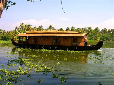 Thekkady from munnar and paruthumpara on your return journey to kottayam or kochi. 5 Nights 6 Days Tour Package to Kochi (Cochin), Munnar ...