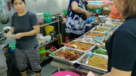 Jalan alor is kuala lumpur best street food night market. Jalan Alor food street Assam restaurant in Kuala Lumpur ...
