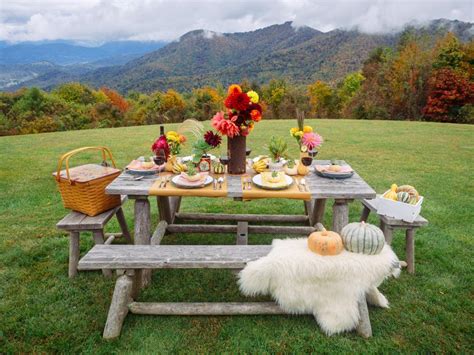 Rustic Fall Table Setting Ideas For Outdoor Celebrations Hgtv