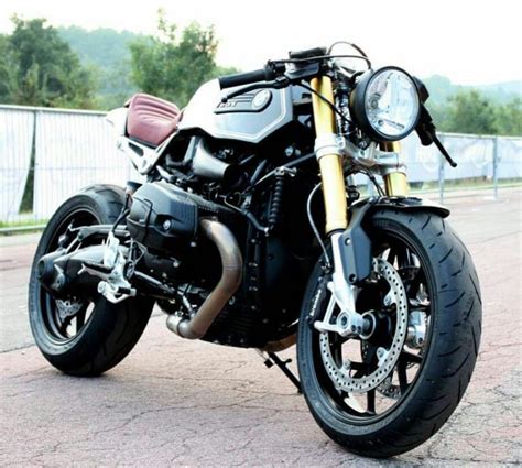 It is a roadster made for every road it has proved its reliability as the bike has won many rewards in many motorcycle events. BMW R nine t cafe racer | Cafe racer, Cafe bike, Motorcycle