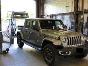 Thinking about owning your own adventure vehicle? Jeep Gladiator Camper Shell Install - Stonestrailers