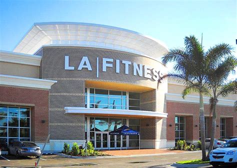 La Fitness Opens New 35000 Square Foot Gym Location