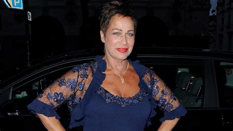 Loose Womens Denise Welch Melts Hearts With Rare Picture Of Her Father