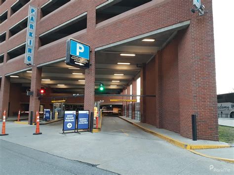 It is the home of the memphis grizzlies of the nba and the ncaa division i men's basketball program of the university of memphis , both of whom previously played home games at the pyramid arena. Dock Square Parking Garage, Warning Signs of a Poor ...