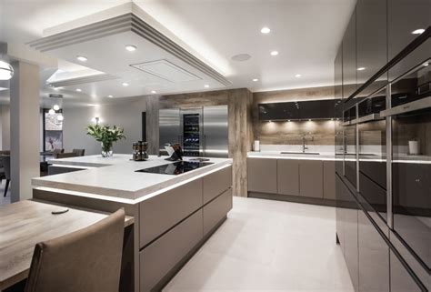 Contemporary Kitchen Installation | Kitchen Design Centre