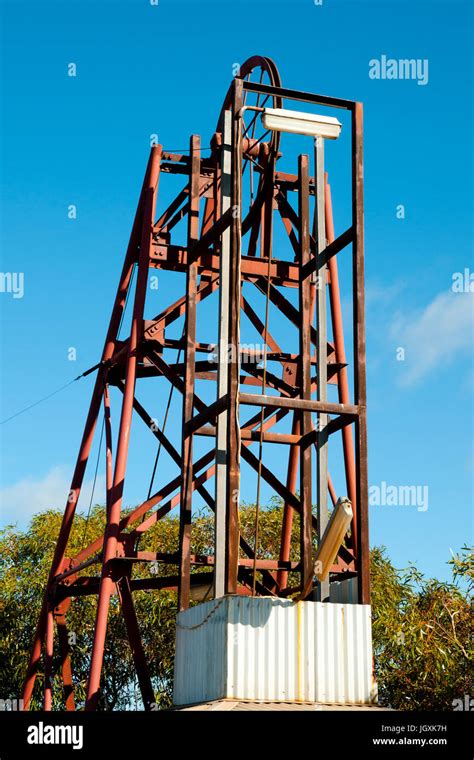 Mine Shaft Elevator High Resolution Stock Photography And Images Alamy