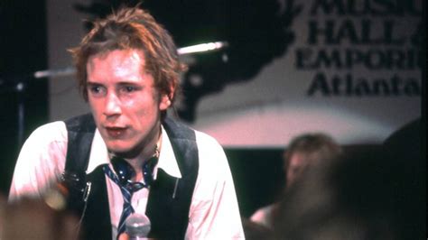 Johnny Rotten Estrella De Sex Pistols O John Lydon El Lado Humano De La Leyenda Del Punk